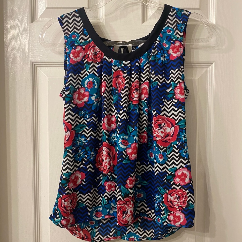 Cute dress top!!